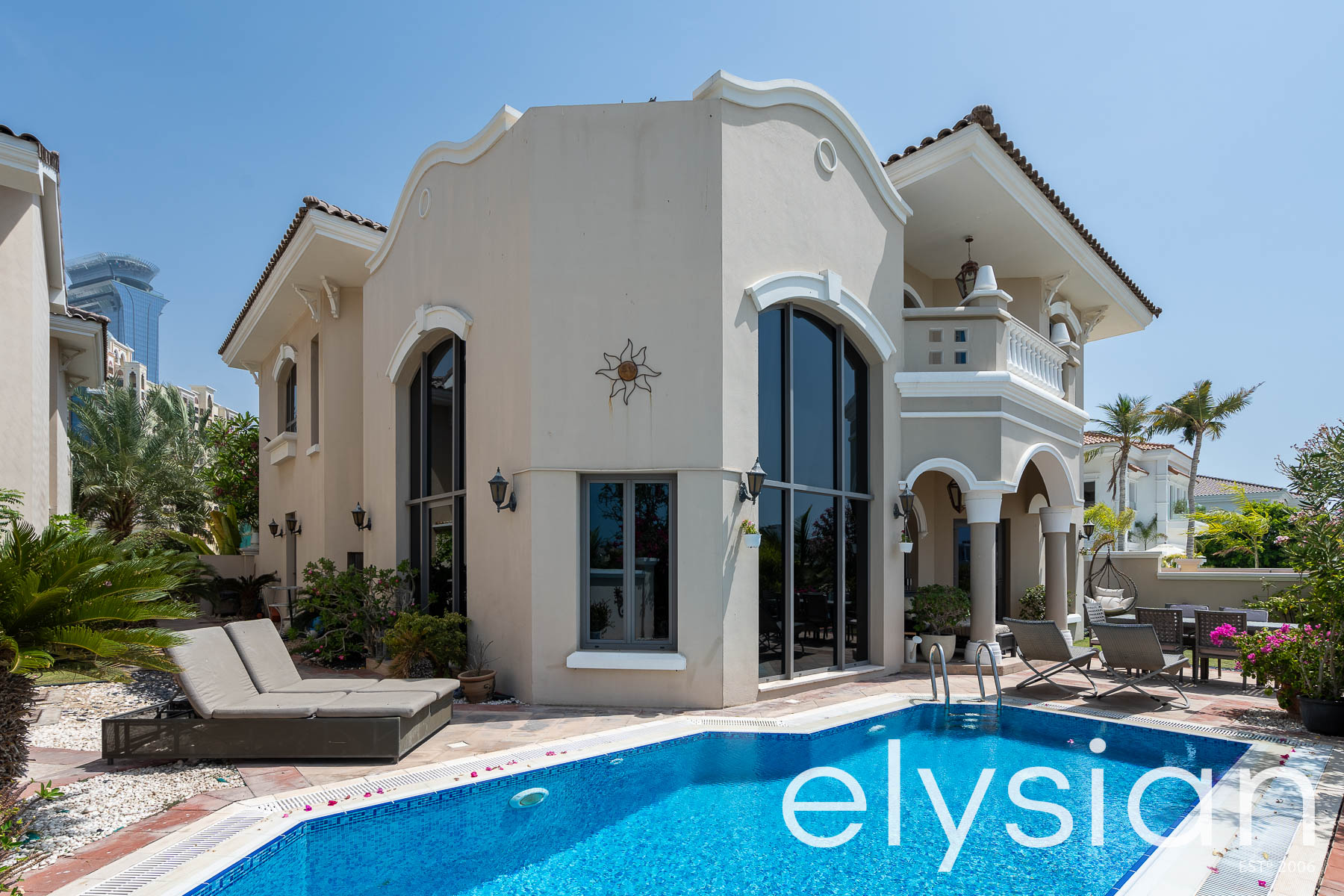 luxury-villa-properties-for-sale-palm-jumeirah 
